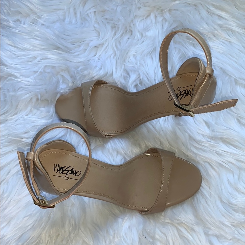 Heels - Picture 3 of 6